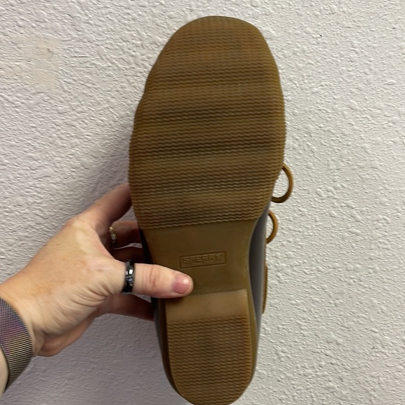 Sperry womens one eye waterproof slipon duck booties brown tan.Worn a few times - Picture 8 of 9